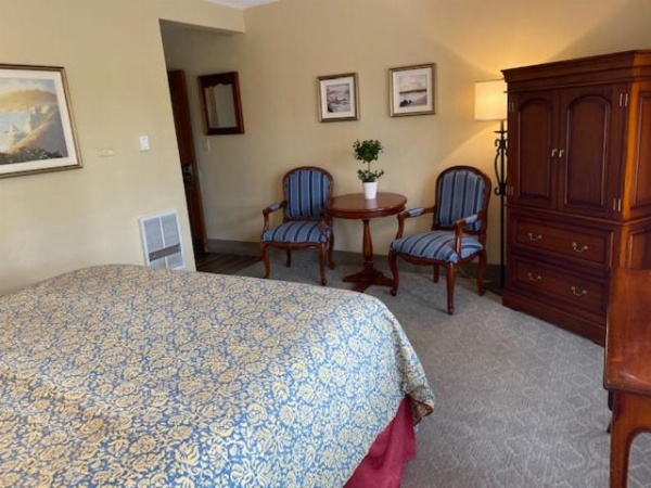Normandy Inn image 2